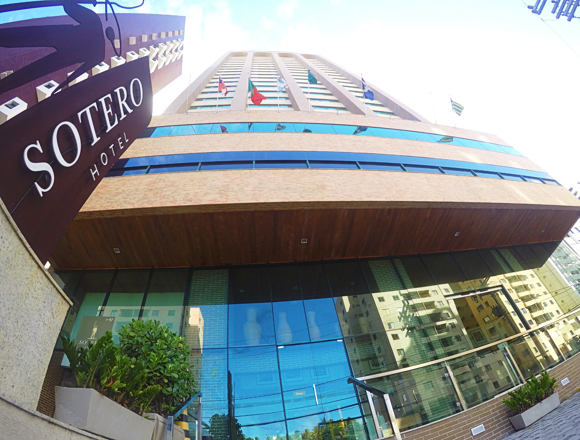 DCIM101GOPROGOPR2519.